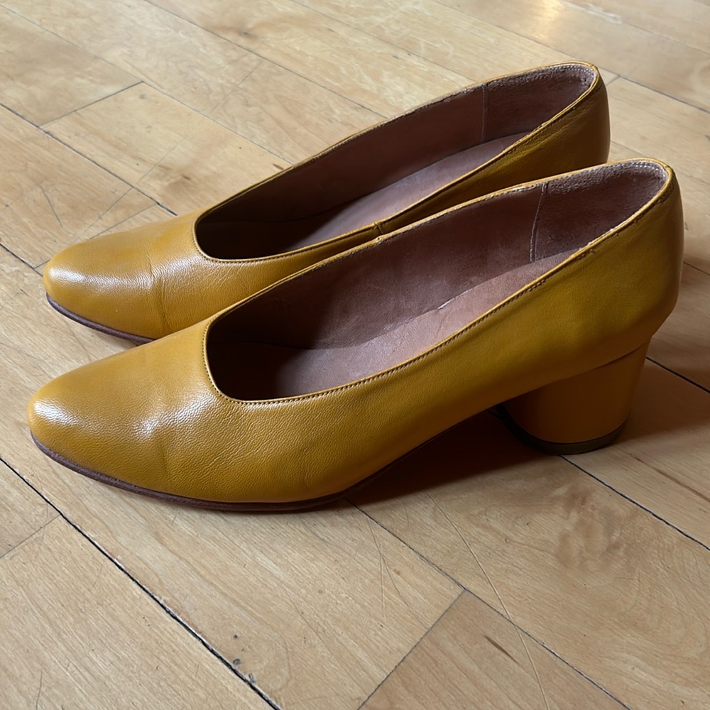 Zou Xou block heel pumps!
